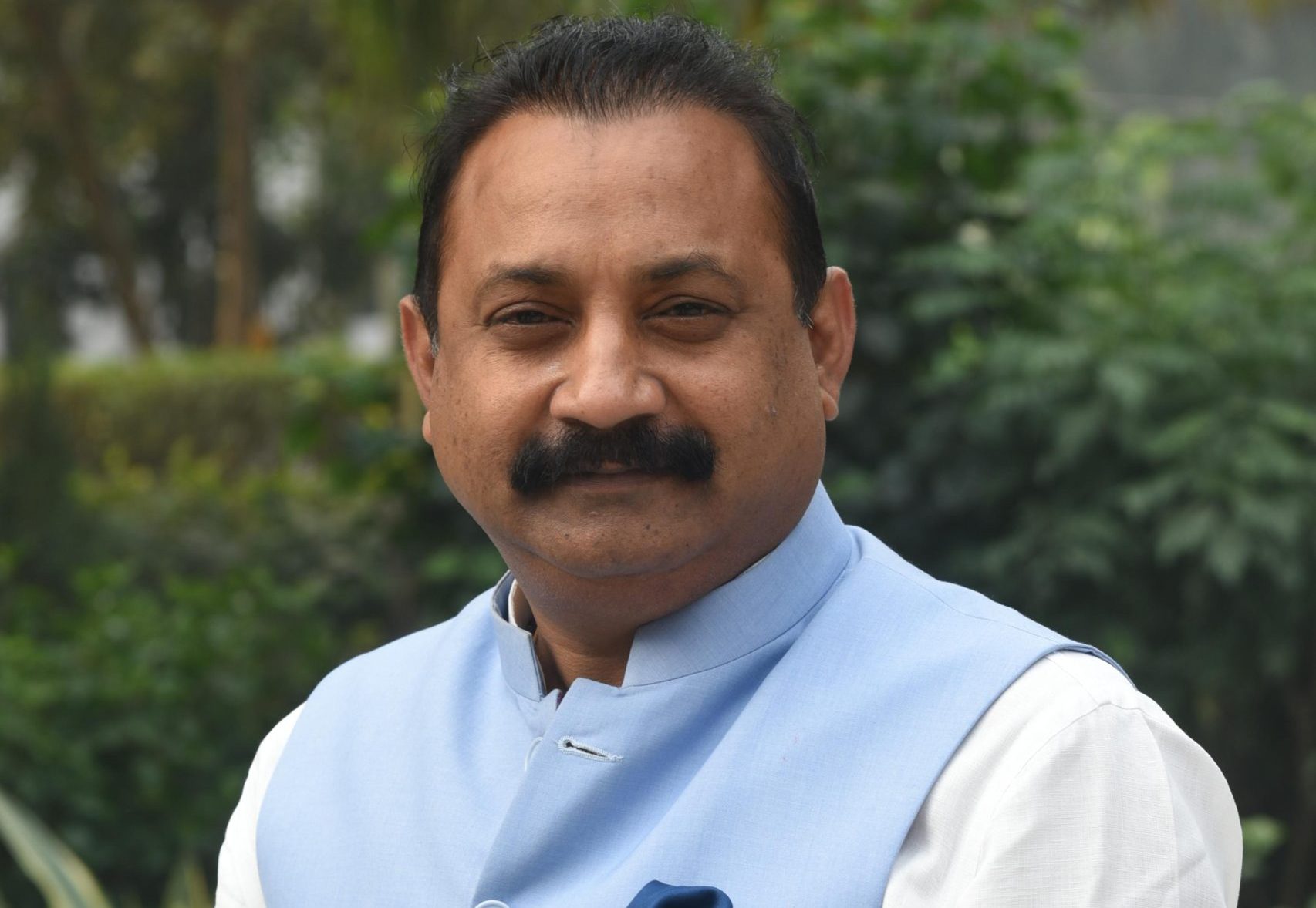 बिहार सरकार के ग्रामीण कार्य मंत्री श्री अशोक चौधरी